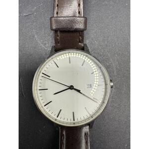 Linjer Model 01-SS 34mm Swiss Made Men's Quartz Watch 3 ATM Sapphire Crystal